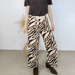 Pantalón cropped animal...